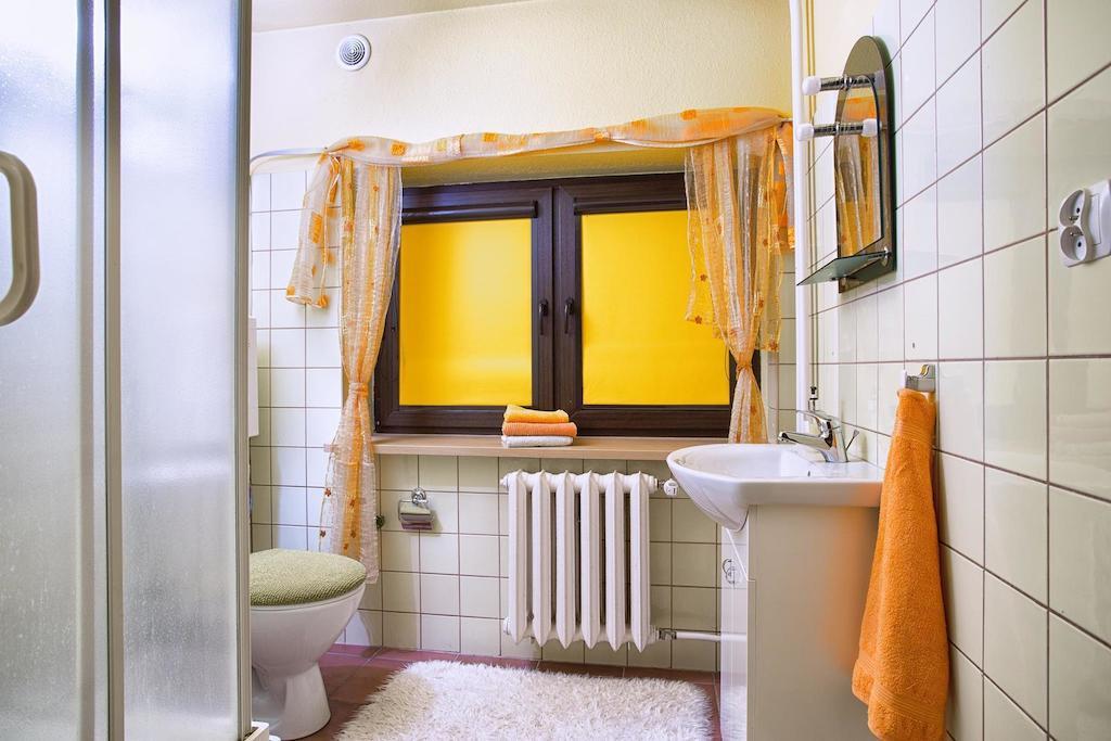 Dom Goscinny Przedmiescie Kielce Habitación foto