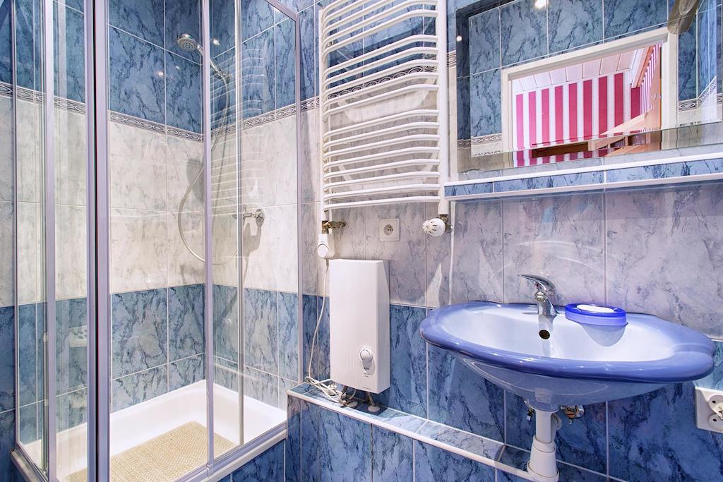 Dom Goscinny Przedmiescie Kielce Habitación foto